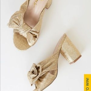 Lulus gold bow heels